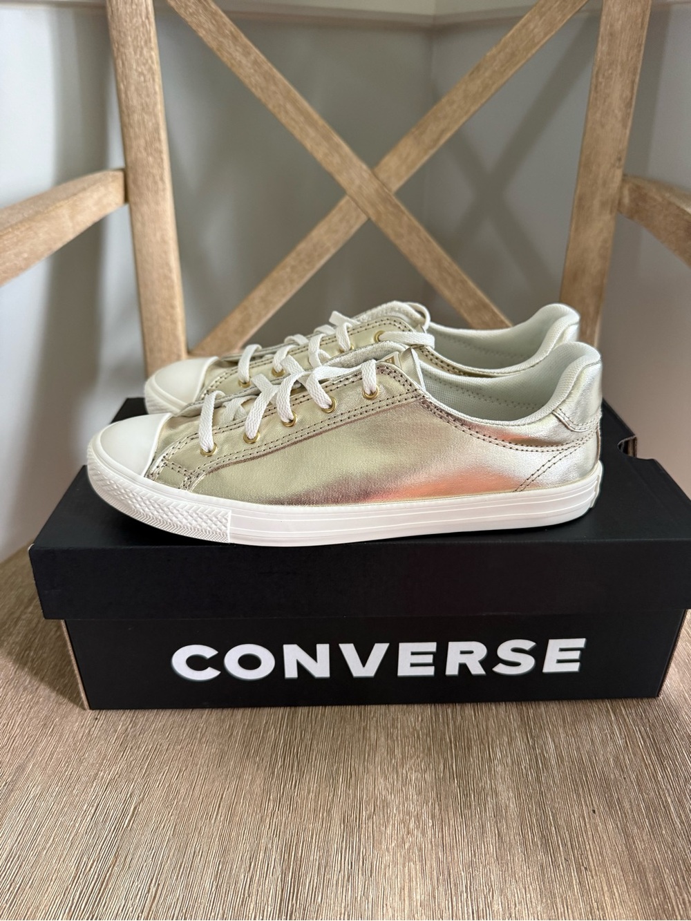 NEW Converse Chuck Taylor Dainty Lucky Ox Gold Metallic A15448C Women's Size 7.5